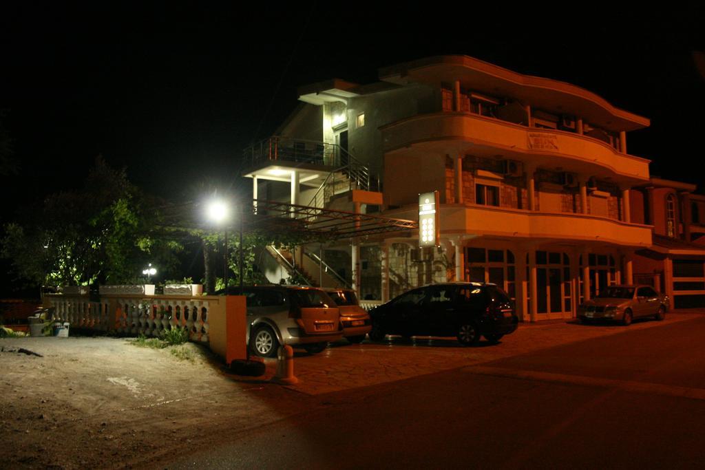 Sun Apartments Ulcinj Exterior photo